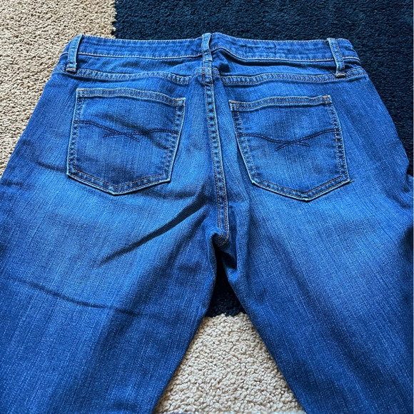 Curvy Bootcut Gap Jeans - Picture 3 of 6
